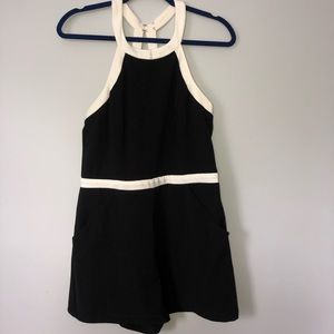 🌻black and white romper